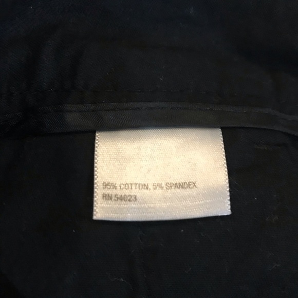 ▪️OLD NAVY Black Walking Shorts - Picture 4 of 10